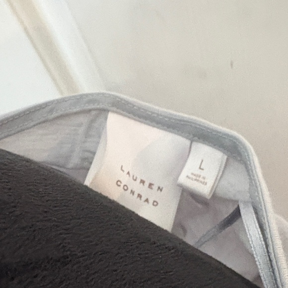 LC Lauren Conrad Floral Blouse - Light Gray and Red - Picture 2 of 4